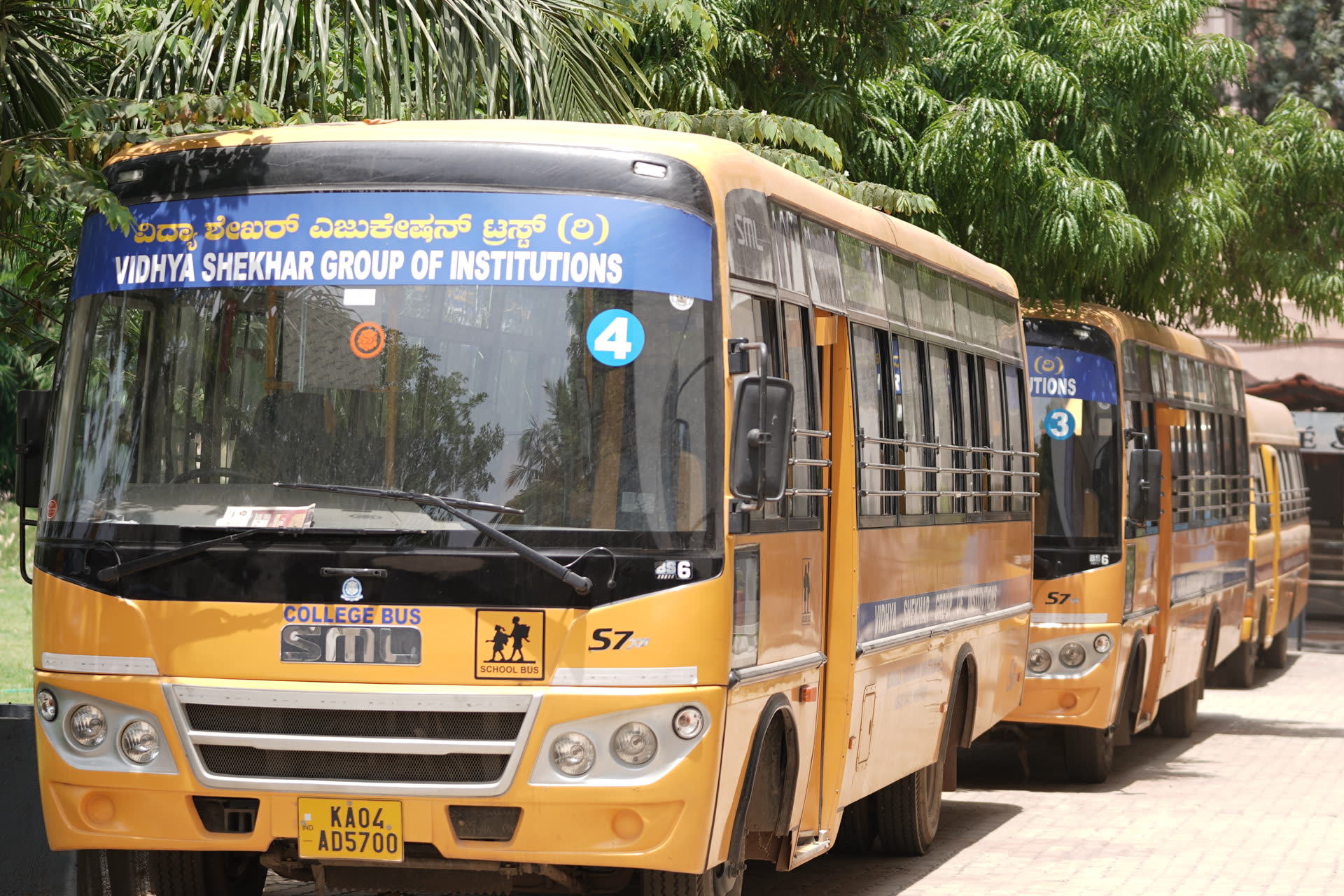 Vidhya Shekhar college transport bus