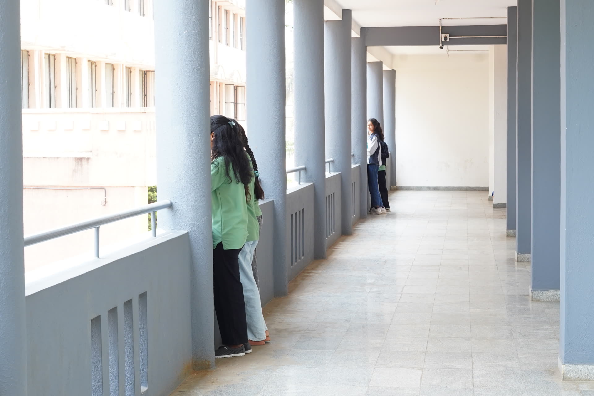 Students at VSET event